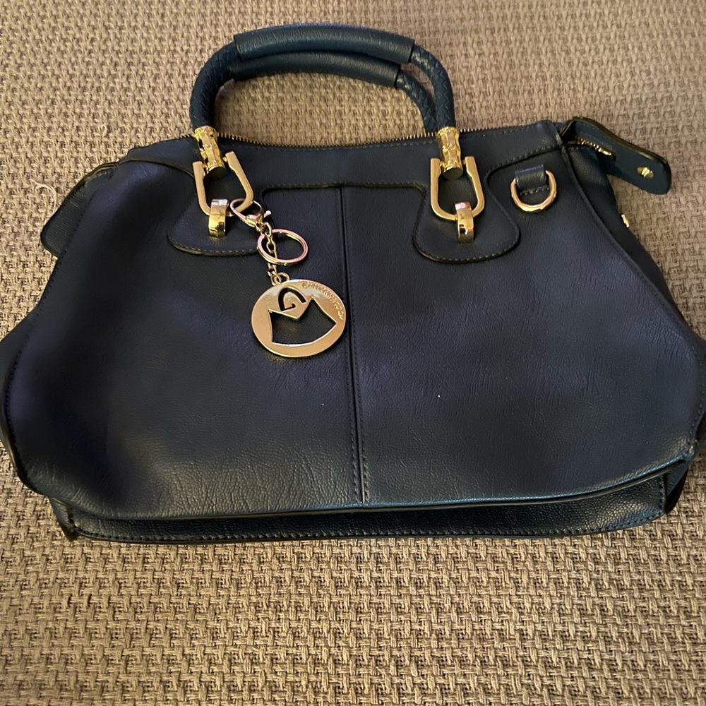 MG Collection handbag with shoulders scrap.